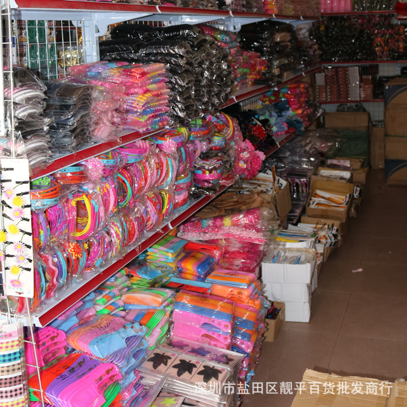 如何在莆田甘柳百货店寻找性价比高的服装鞋帽批发商品？